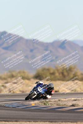 media/Dec-07-2025-CVMA (Sun) [[3e7d2de5dc]]/Race 16-Formula Middleweight/